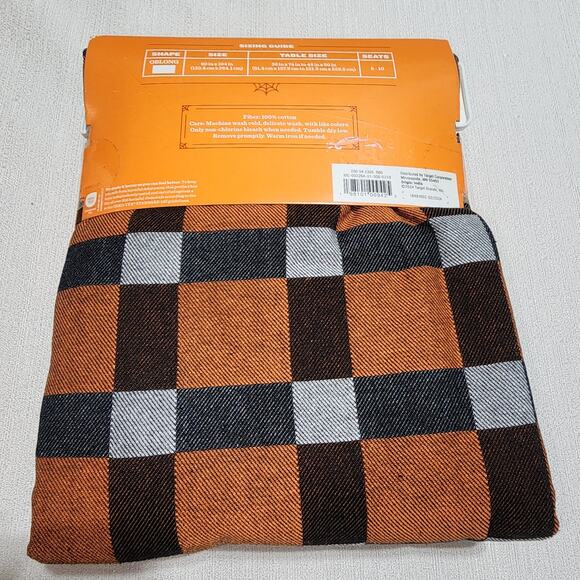 Hyde & EEK! Boutique Plaid Tablecloths 60''x104'' - Picture 4 of 7